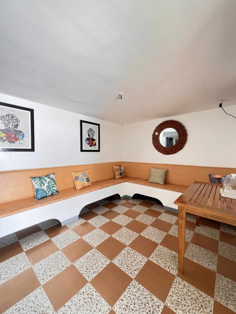 Rooms 569832518 896012486091021 5276444656983418484 n